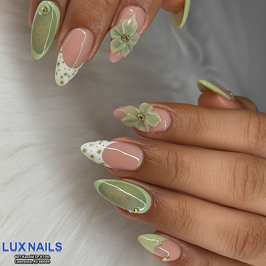 Lux Nails